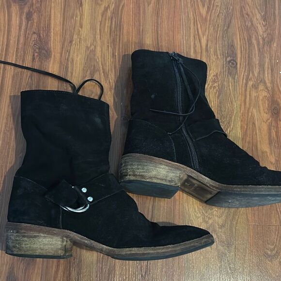 Free People Olive suede rustic boots. Size 39 - Picture 2 of 6